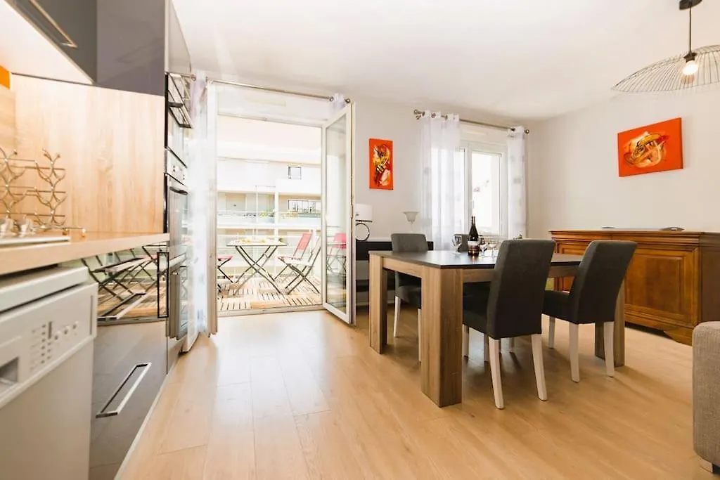Le Monjuzet - Joli T2 Avec Petite Terrasse Confort, Proche Du Centre Ville Clermont-Ferrand